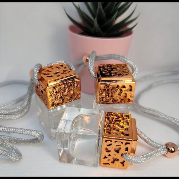 Car Diffusers - Picture 2 of 2